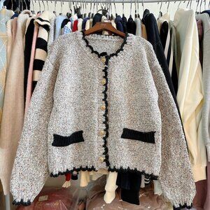 Chic Tweed Cardigan Gold Button Black Trim Jacket